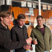 19) Wie ontdekt de Verrader met begeleiding op afstand  (Eigen locatie)