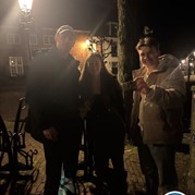 2) Wie ontdekt de Verrader met begeleiding op afstand  (Eigen locatie)