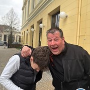 11) The Hangover met begeleiding op afstand  (Eigen locatie)