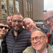 2) The Hangover met begeleiding op afstand  (Eigen locatie)