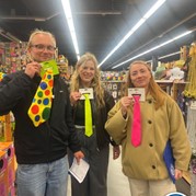 2) Wie ontdekt de Verrader? Apeldoorn