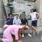 1) The Hangover met begeleiding op afstand  (Eigen locatie)