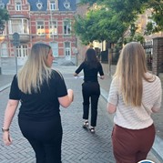 3) Wie ontdekt de Verrader met begeleiding op afstand  (Eigen locatie)