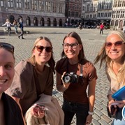 17) Wie ontdekt de Verrader? Antwerpen