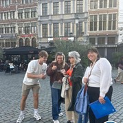5) Wie ontdekt de Verrader? Antwerpen